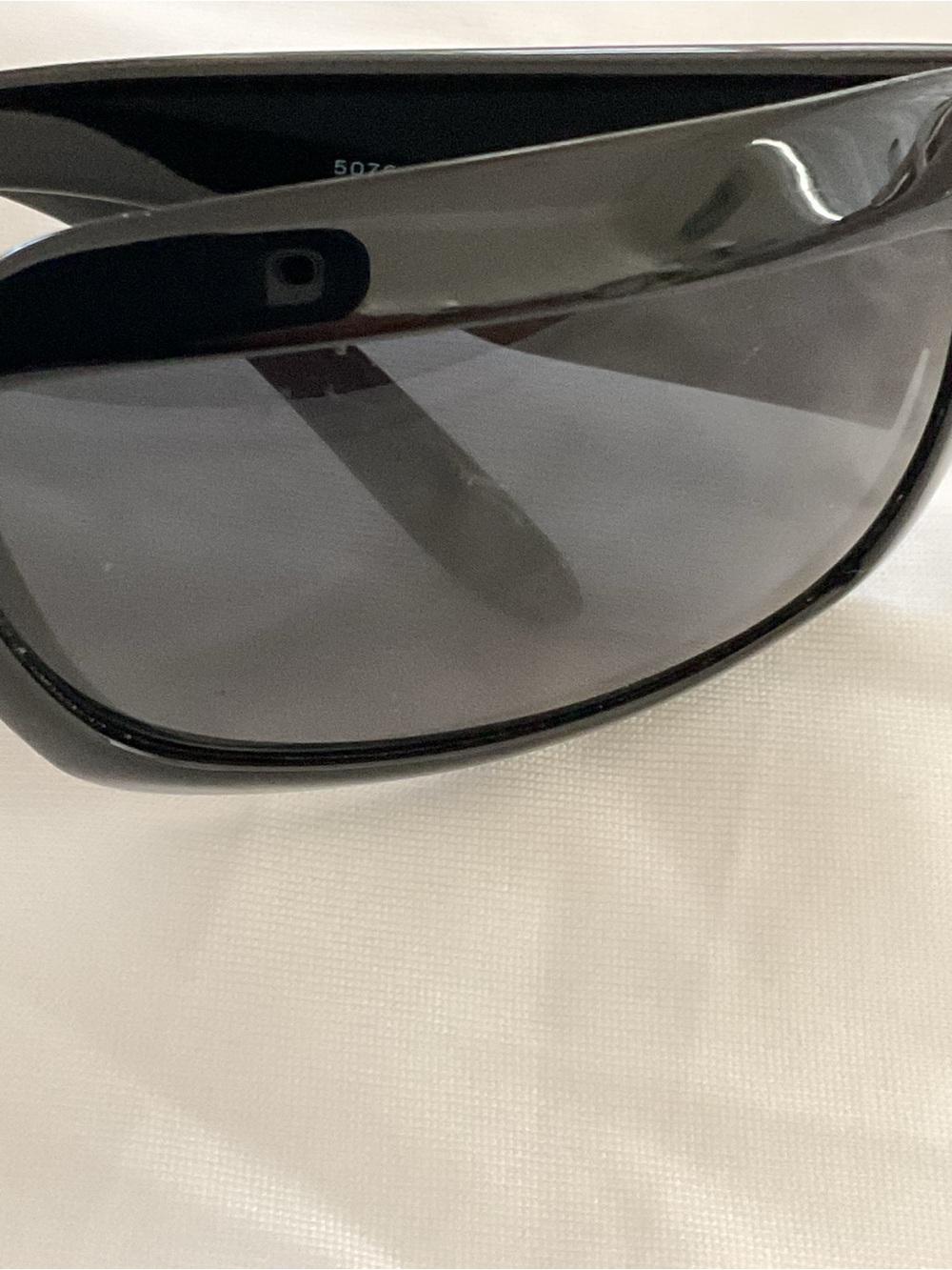 CHANEL Glossy Black Oversized Sunglasses with Quilted Case - Picture 8 of 14